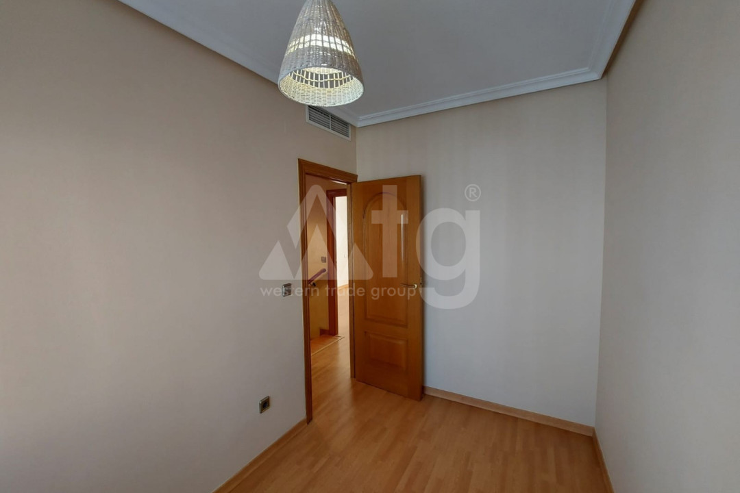 Adosado de 3 habitaciones en Torrevieja - PRS56604 - 23