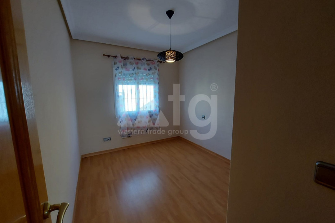 Adosado de 3 habitaciones en Torrevieja - PRS56604 - 24