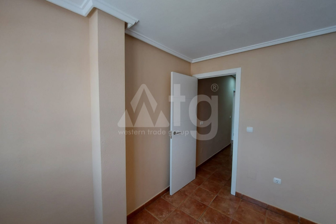 Adosado de 6 habitaciones en Rojales - PRS56603 - 5