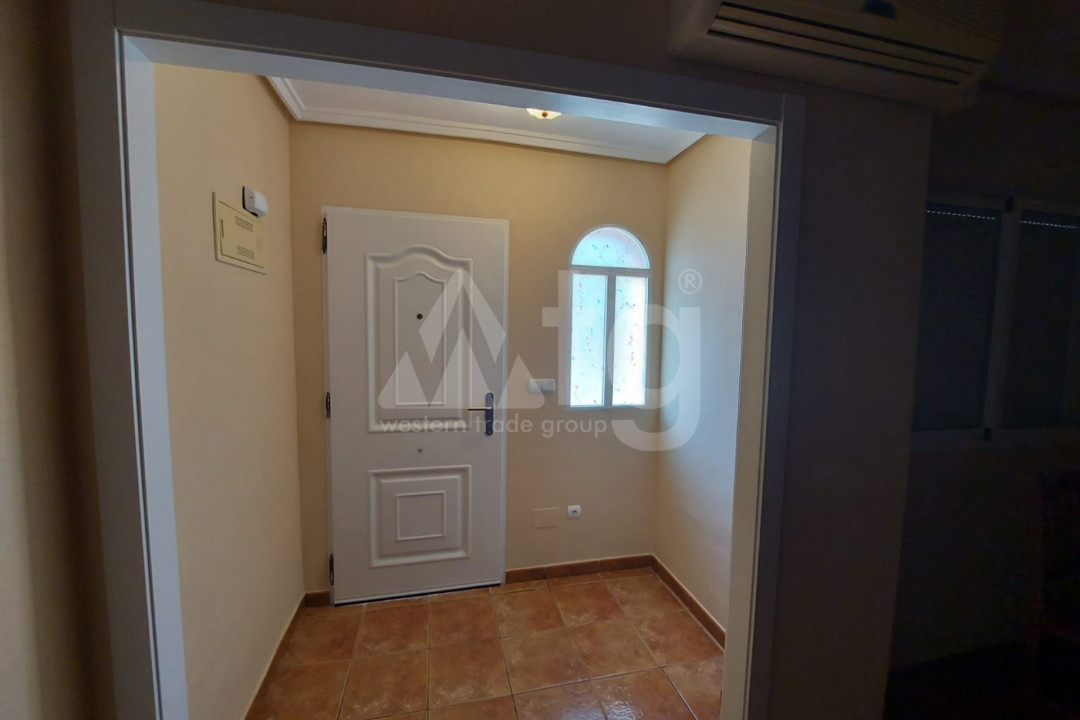 Adosado de 6 habitaciones en Rojales - PRS56603 - 35