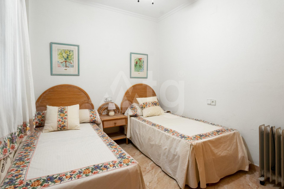 Apartament cu 2 dormitoare în Torrevieja - URE41999 - 11