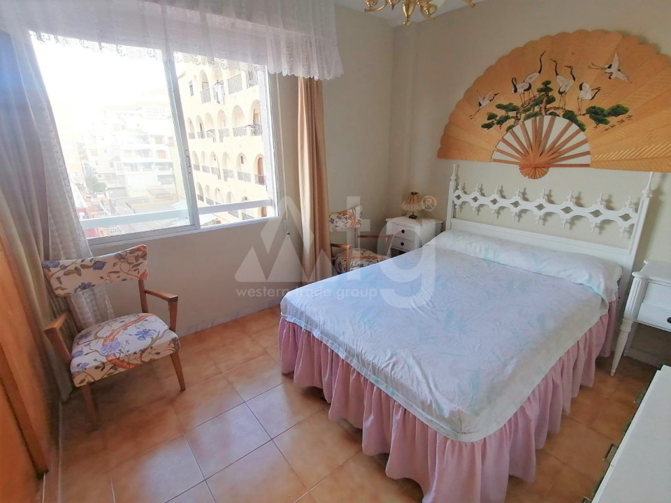 Apartament cu 3 dormitoare în La Mata - JLM50030 - 11