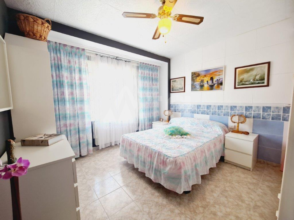 Apartament cu 3 dormitoare în La Mata - SMPN49519 - 6