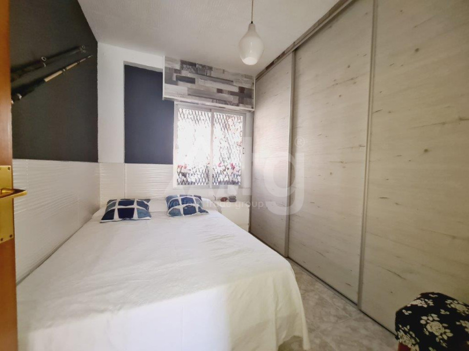 Apartament cu 3 dormitoare în La Mata - SMPN49519 - 7