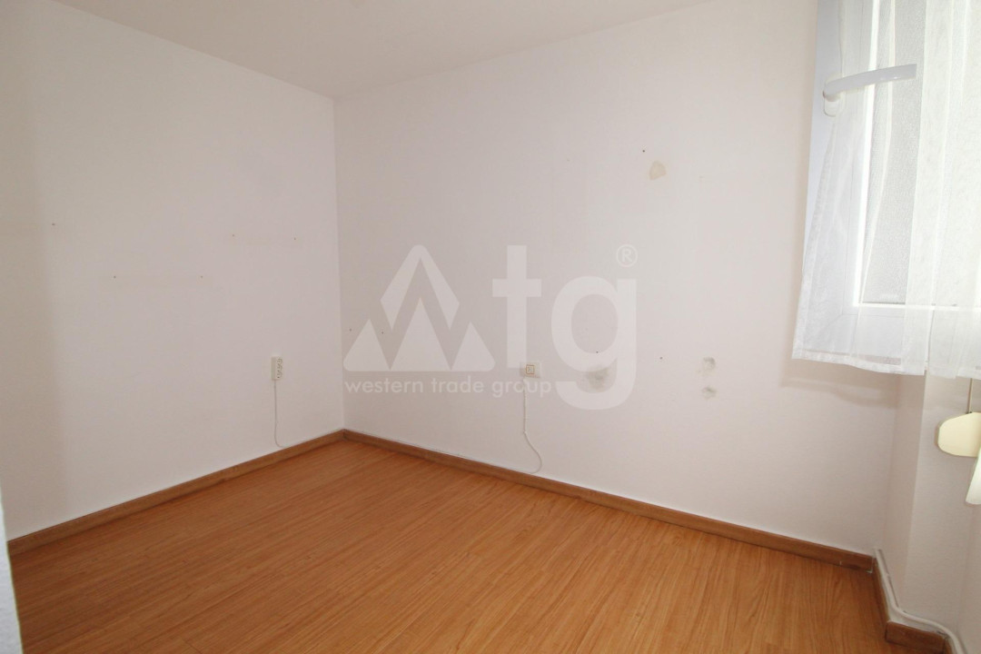 Apartament cu 3 dormitoare în Torrevieja - ALM56599 - 11