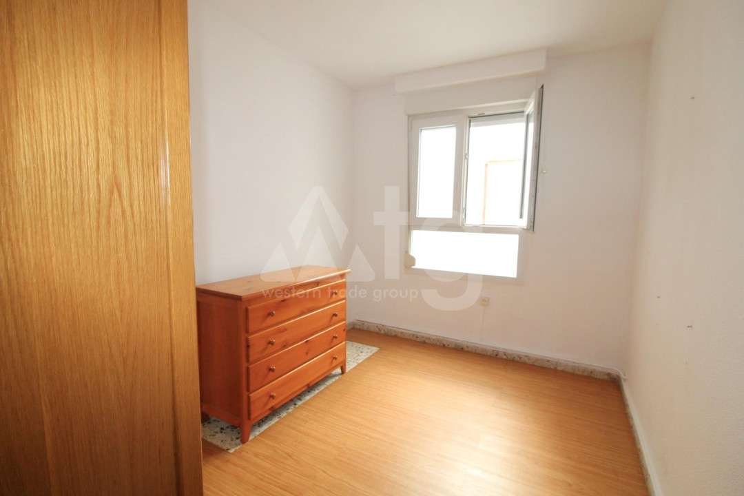 Apartament cu 3 dormitoare în Torrevieja - ALM56599 - 18