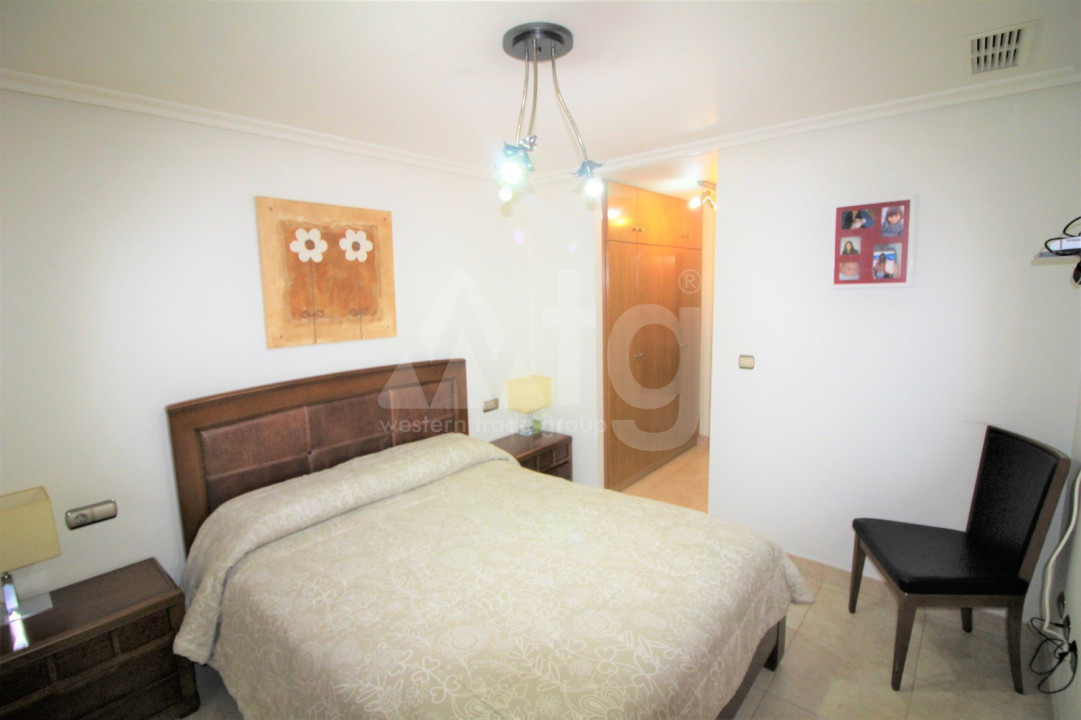 Apartament cu 3 dormitoare în Torrevieja - BCH57272 - 7