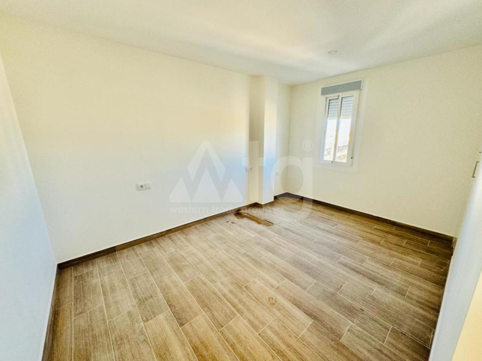 Apartament cu 3 dormitoare în Torrevieja - CAA48488 - 8