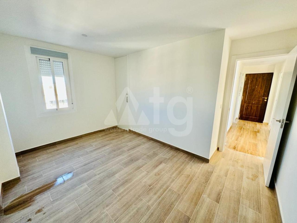 Apartament cu 3 dormitoare în Torrevieja - CAA48488 - 9