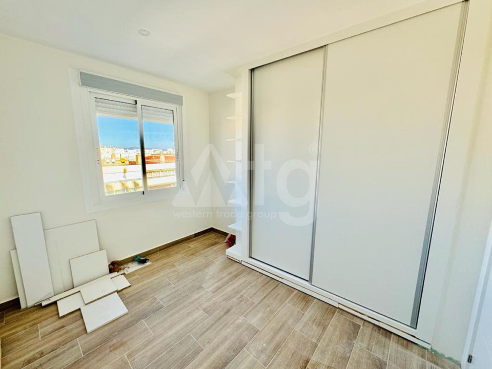 Apartament cu 3 dormitoare în Torrevieja - CAA48488 - 11