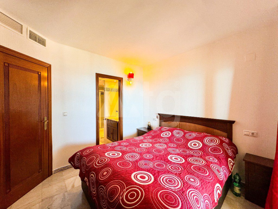 Apartament cu 3 dormitoare în Torrevieja - CBH55825 - 33