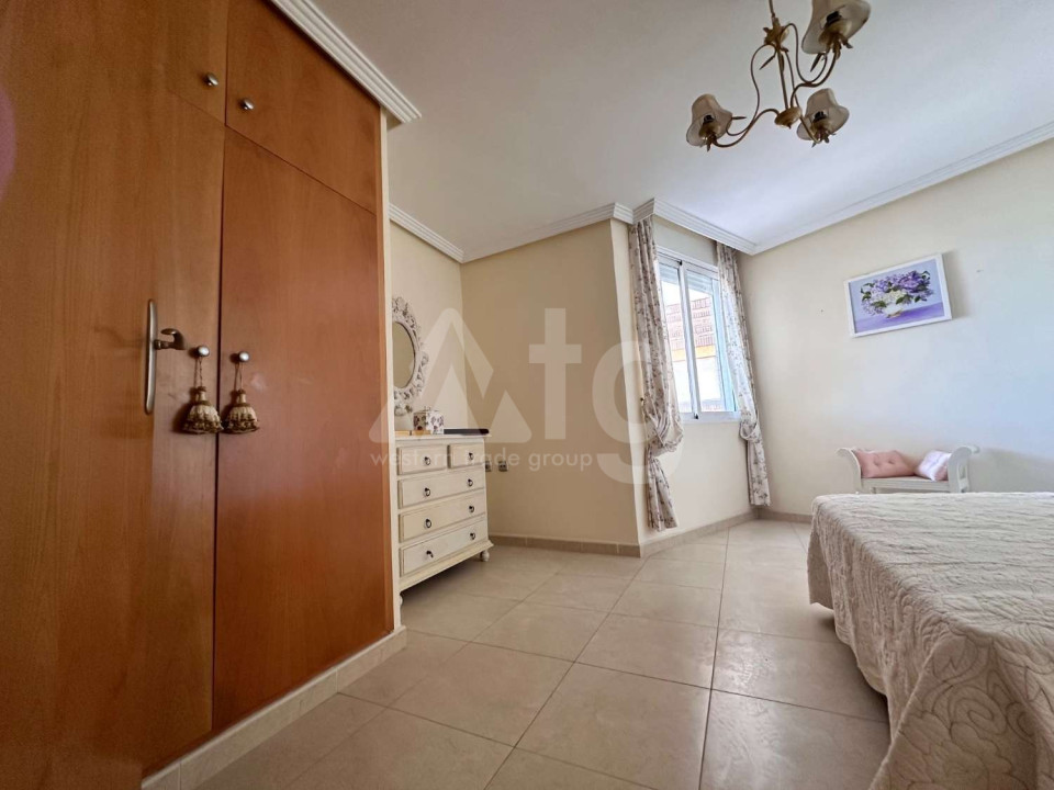 Apartament cu 3 dormitoare în Torrevieja - IHS47089 - 14