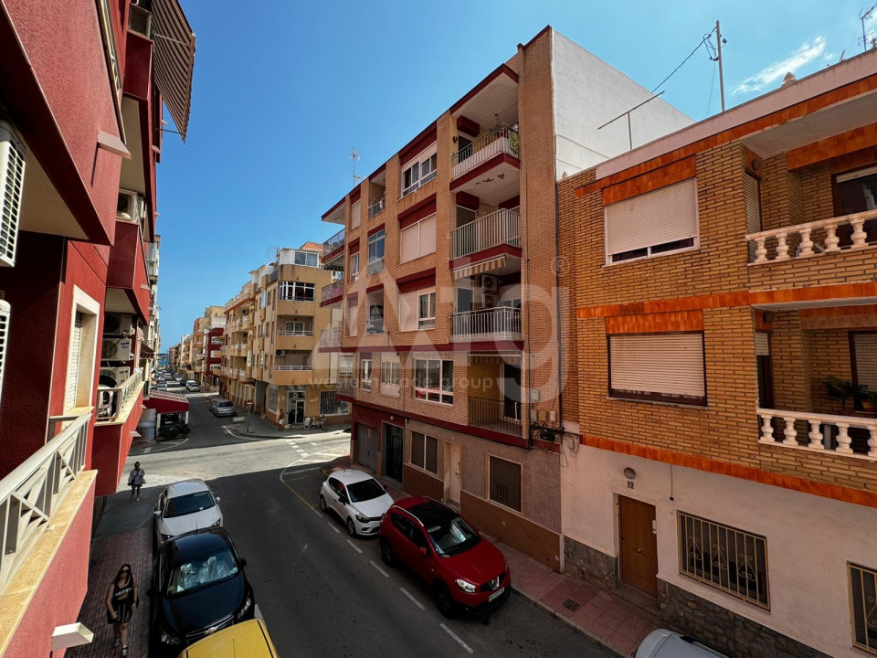 Apartament cu 3 dormitoare în Torrevieja - LR61718 - 1