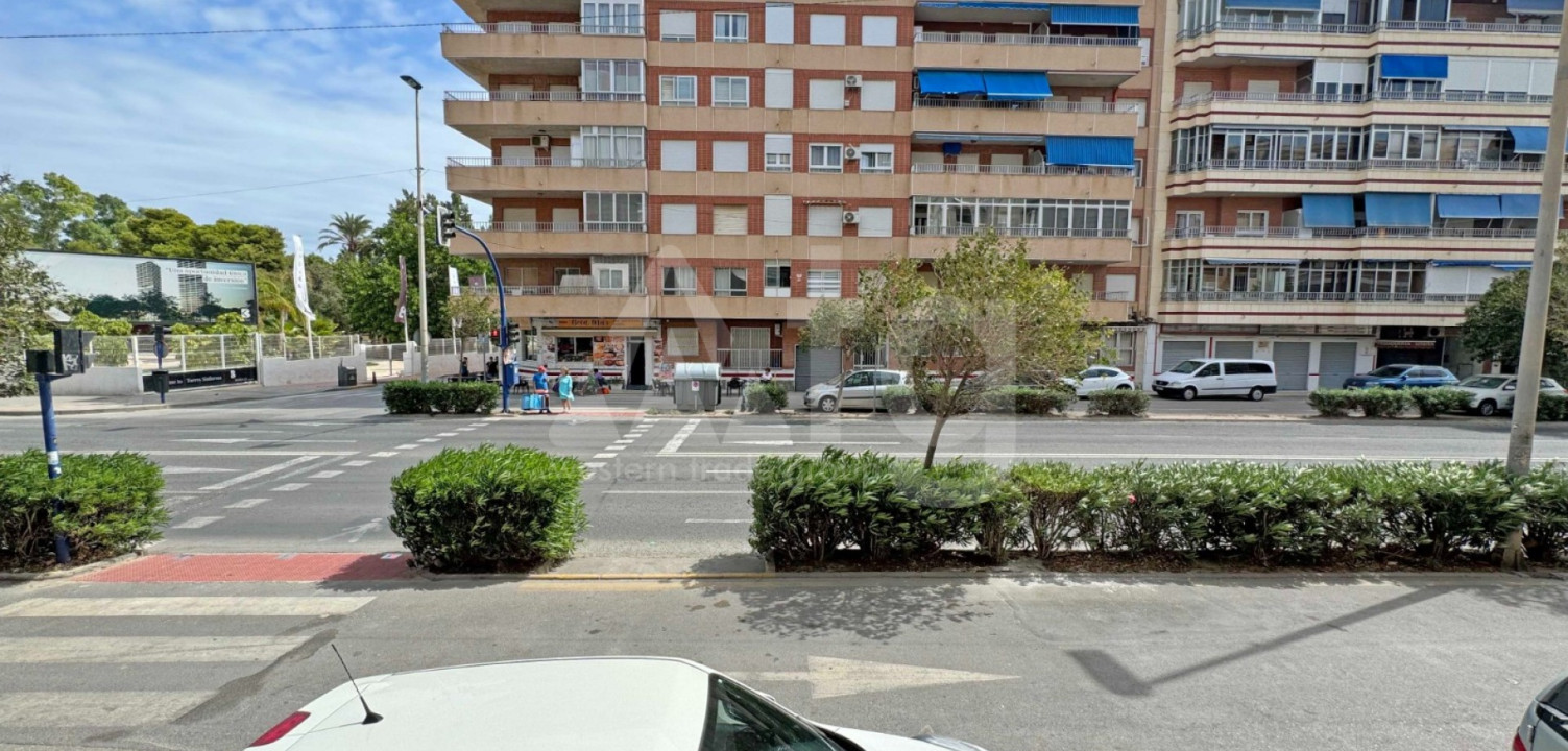 Apartament cu 3 dormitoare în Torrevieja - MVR62906 - 1