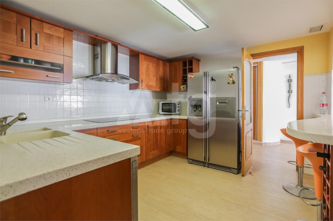 Apartament cu 4 dormitoare în Torrevieja - VRE57130 - 7