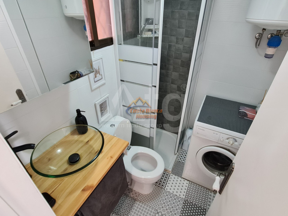 Apartamento de 1 habitación en Torrevieja - CBH50791 - 17