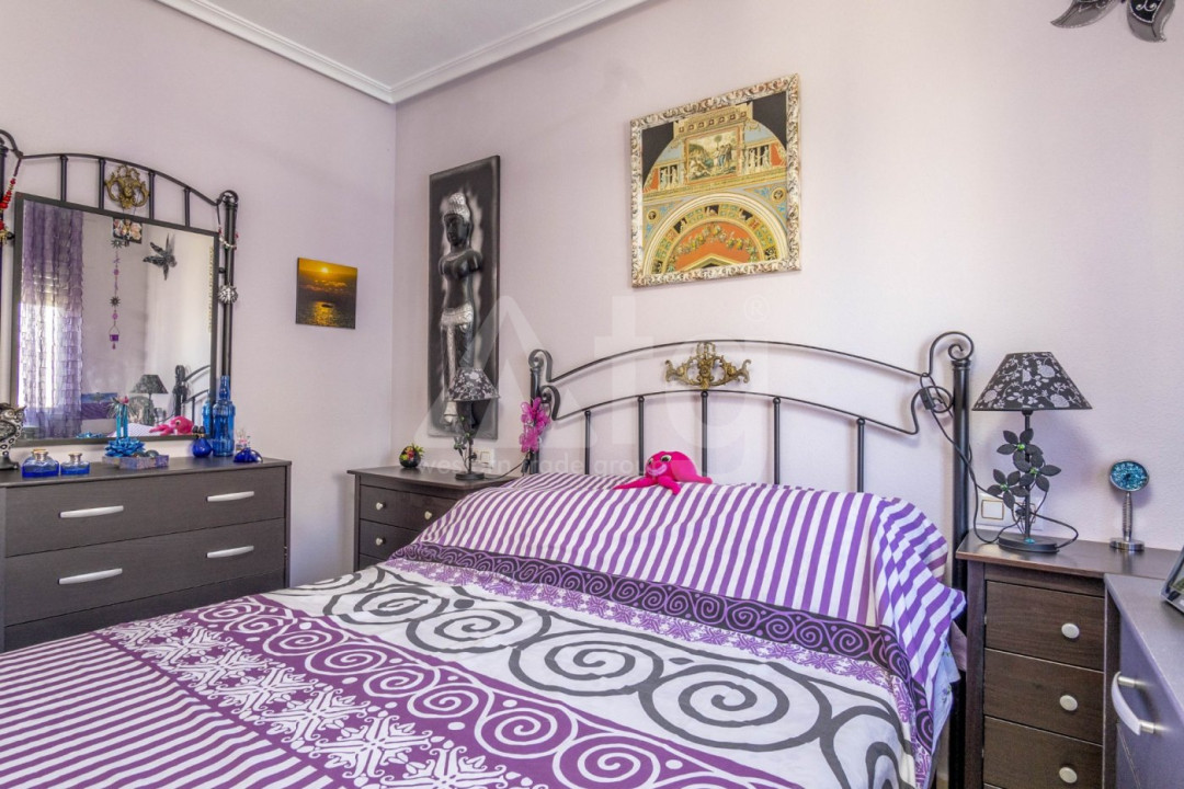 Apartamento de 2 habitaciones en Cabo Roig - URE30432 - 11