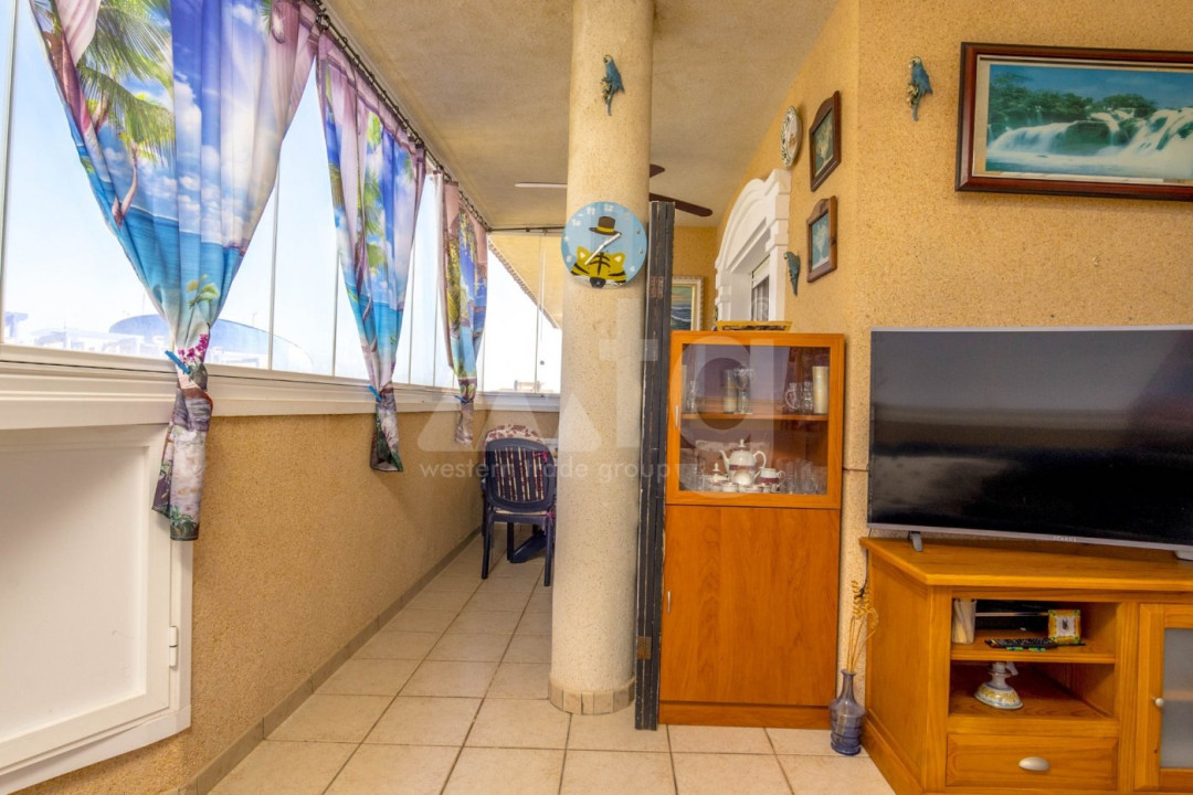 Apartamento de 2 habitaciones en Cabo Roig - URE30432 - 9