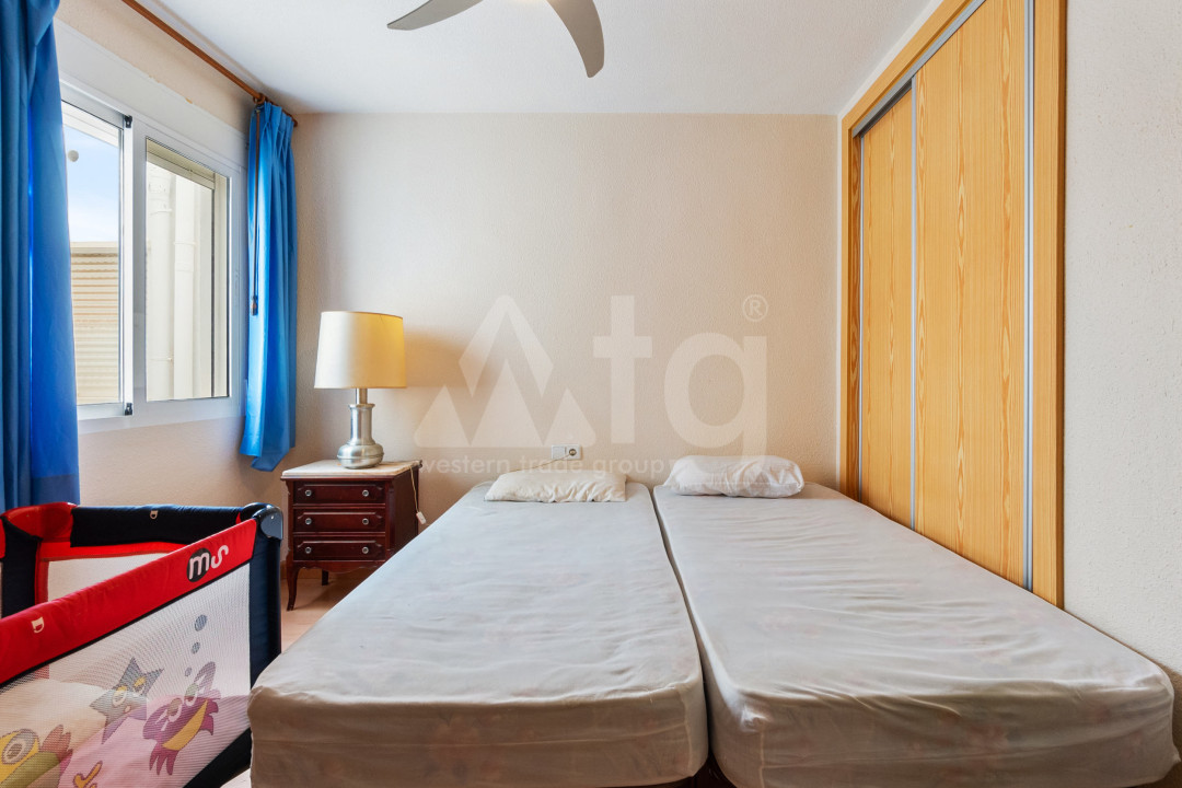 Apartamento de 2 habitaciones en Torrevieja - B39116 - 12