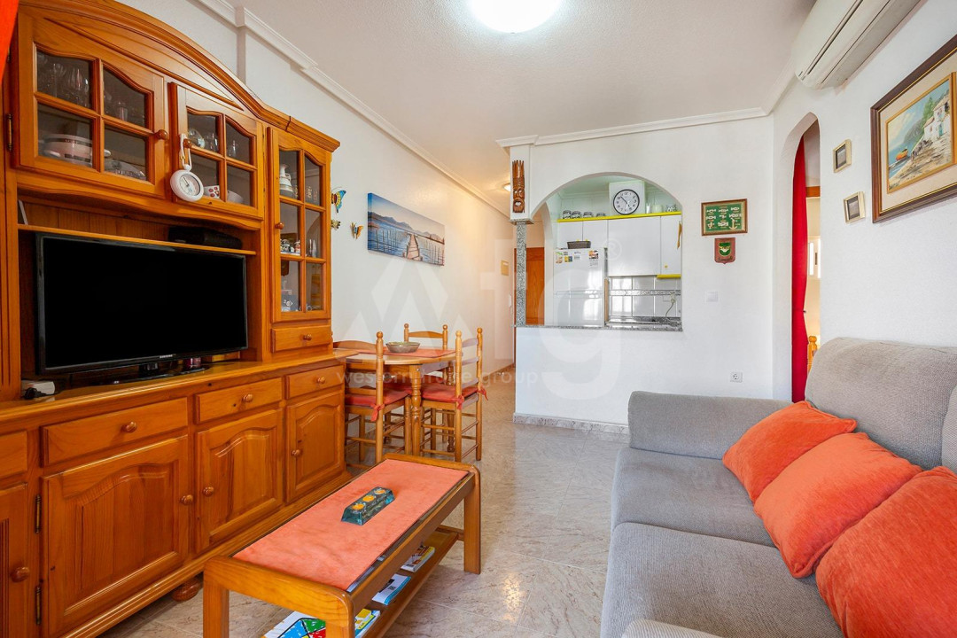 Apartamento de 2 habitaciones en Torrevieja - CBH57069 - 3