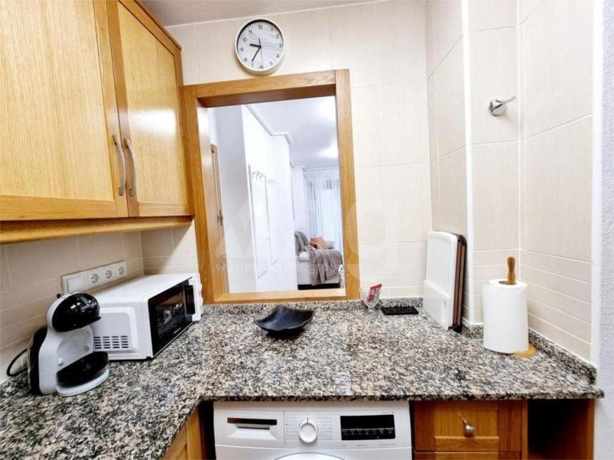 Apartamento de 2 habitaciones en Torrevieja - SHL49115 - 13