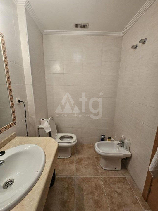 Apartamento de 2 habitaciones en Torrevieja - SHL56671 - 16