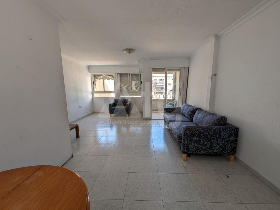 Apartamento de 2 habitaciones en Torrevieja - SHL57766 - 3