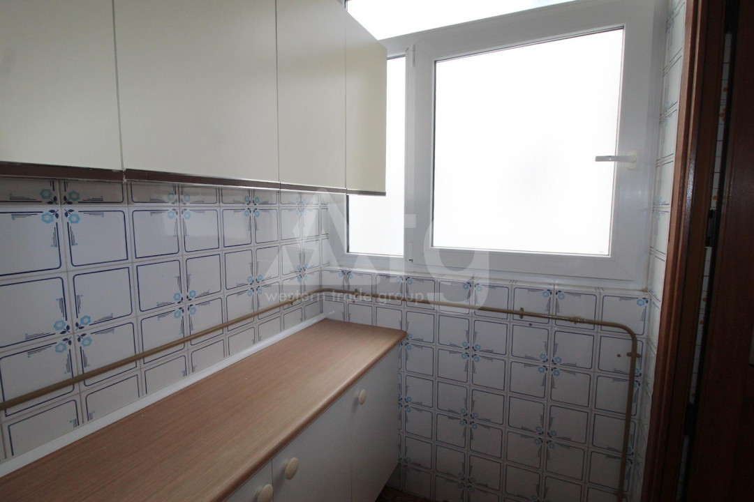 Apartamento de 3 habitaciones en Torrevieja - ALM56599 - 17