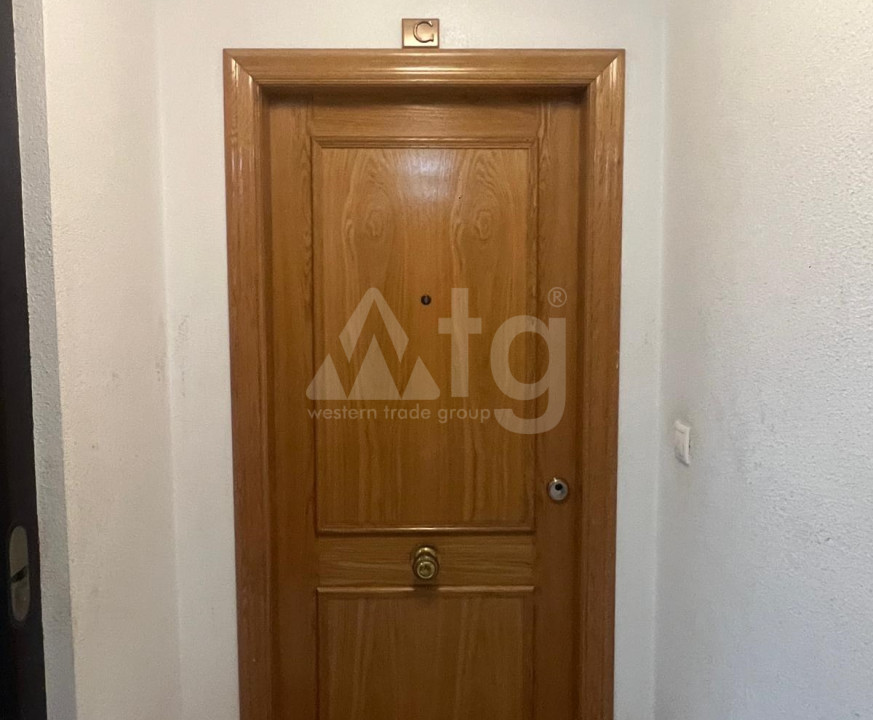 Apartamento de 3 habitaciones en Torrevieja - CUM37042 - 16