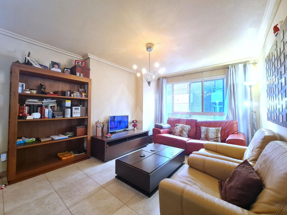Apartamento de 3 habitaciones en Torrevieja - SHL46730 - 1