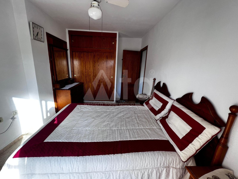 Apartamento de 3 habitaciones en Torrevieja - SHL53422 - 10