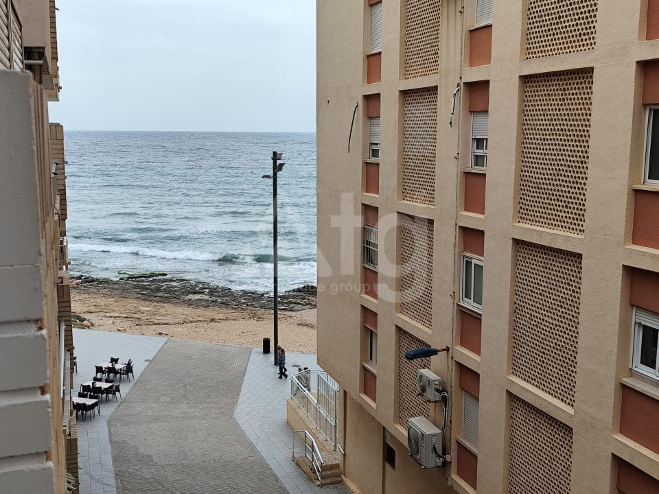 Apartamento de 3 habitaciones en Torrevieja - SHL56667 - 10