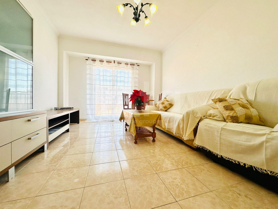 Apartamento de 3 habitaciones en Torrevieja - SHL56673 - 1