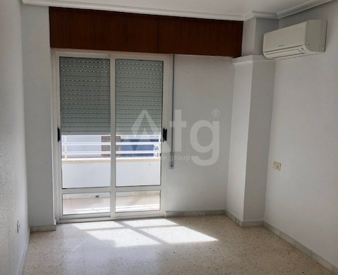 Apartamento de 4 habitaciones en Torrevieja - CUM37041 - 8