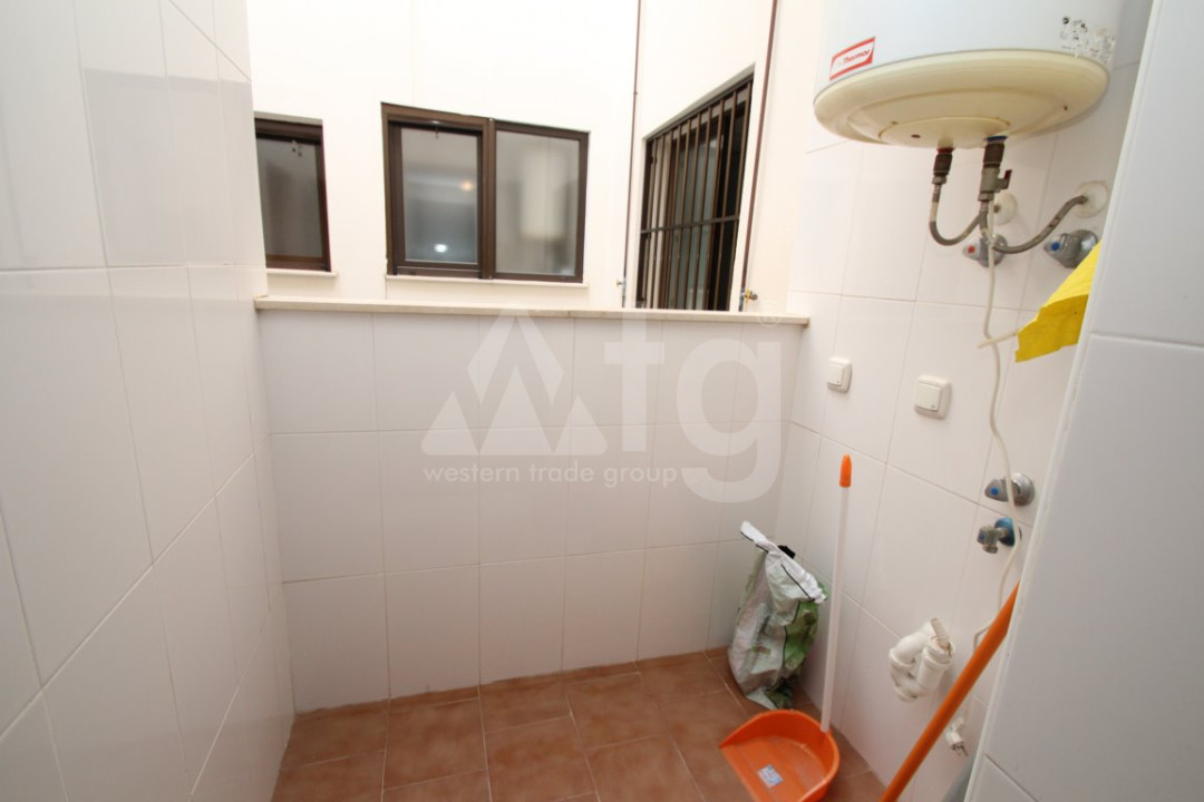 2 bedroom Apartment in Torrevieja - AG4191 - 3