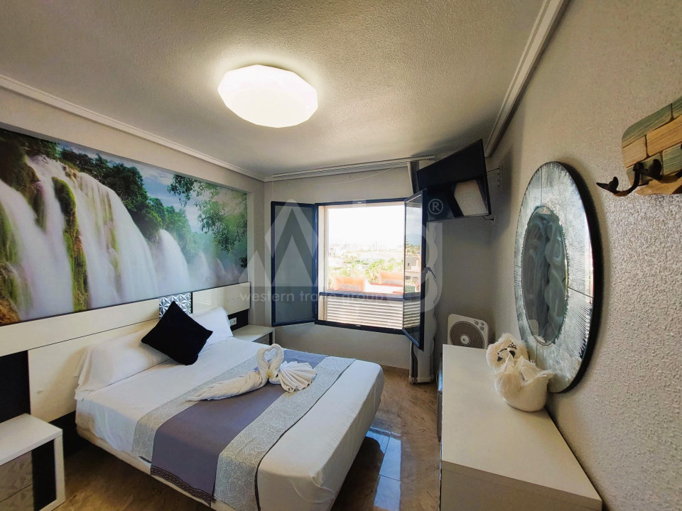 Appartement de 2 chambres à Torrevieja - CRR42456 - 10
