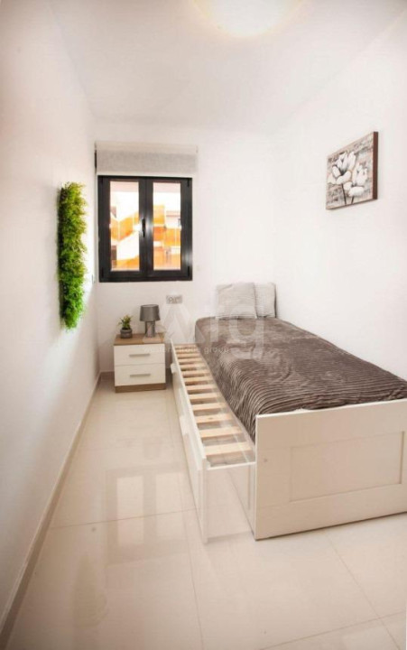 Appartement de 2 chambres à Torrevieja - SHL44807 - 6