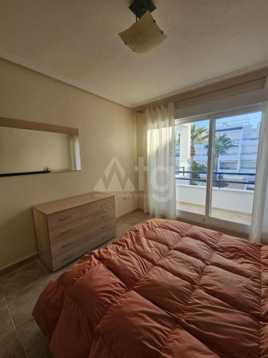 Appartement de 2 chambres à Torrevieja - SHL56671 - 11