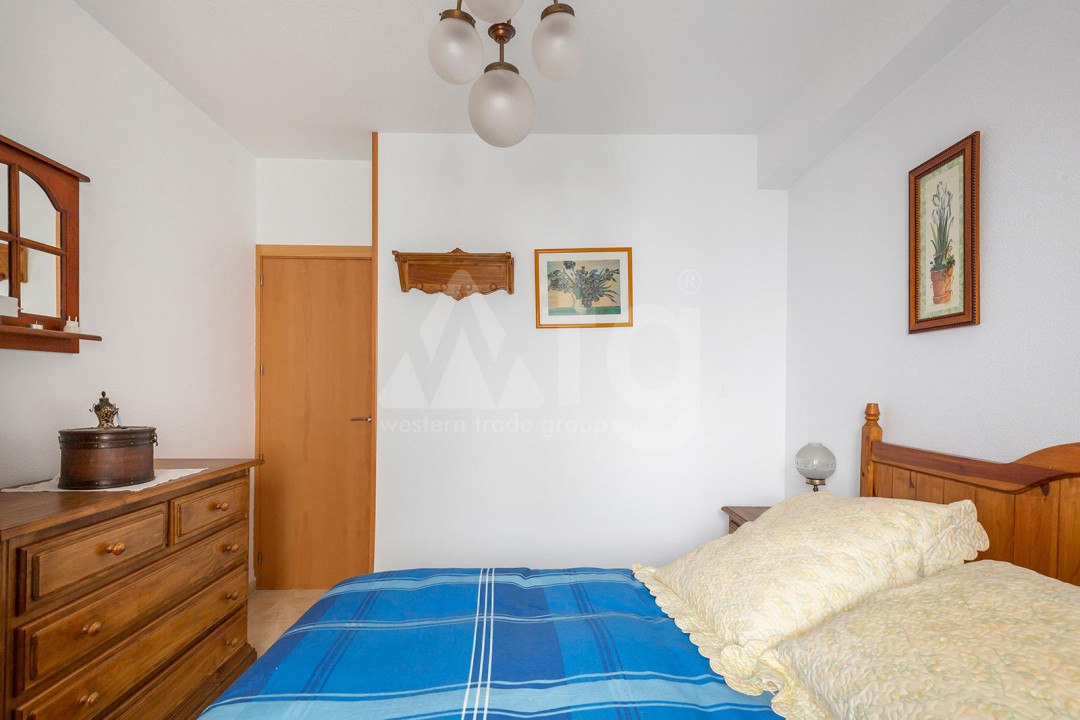 Appartement de 3 chambres à Torrevieja - GVS55474 - 17