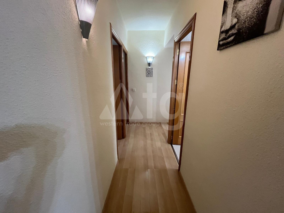Appartement de 3 chambres à Torrevieja - SHL53431 - 22
