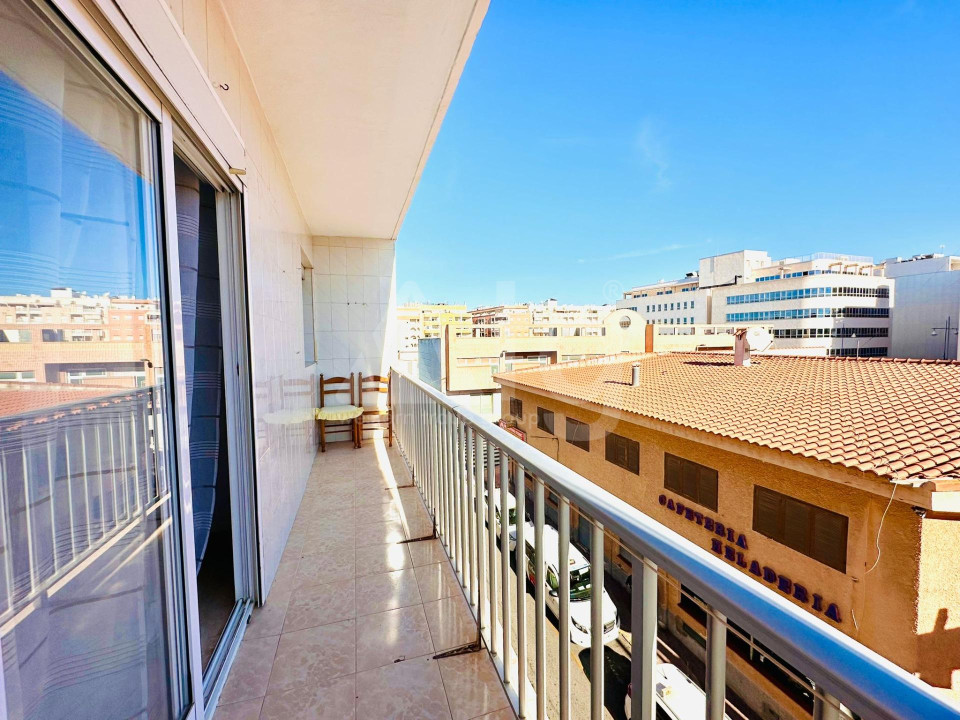 Appartement de 3 chambres à Torrevieja - SHL56673 - 13