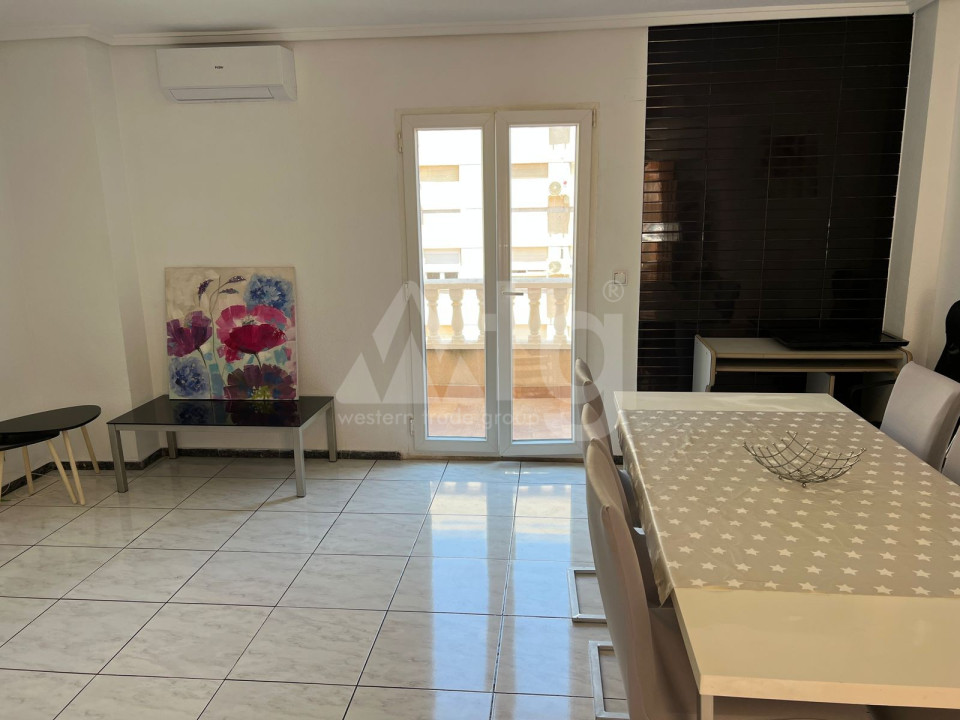 Appartement de 4 chambres à Punta Prima - BCH57281 - 9