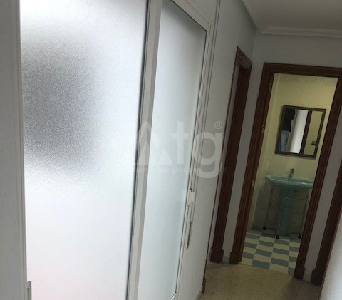 Appartement de 4 chambres à Torrevieja - CUM37041 - 13