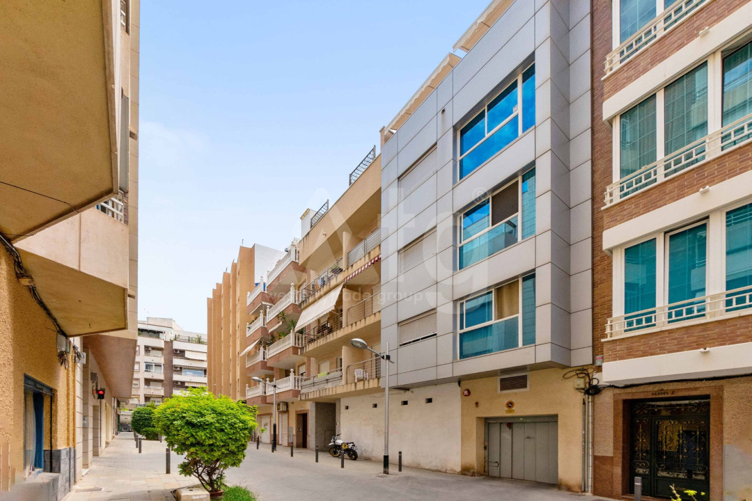 Ático de 3 habitaciones en Torrevieja - B38843 - 1