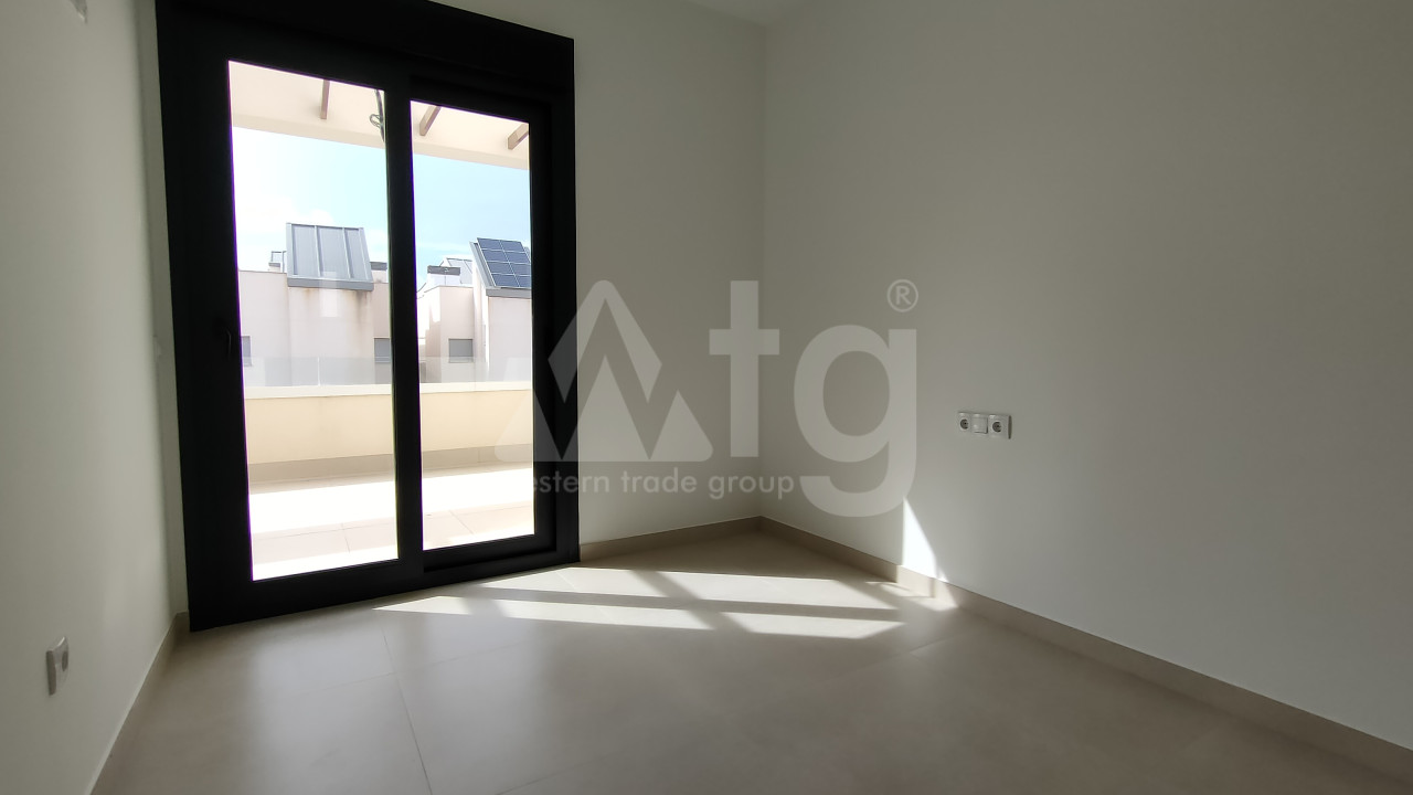 Bungalow cu 2 dormitoare în Torrevieja - IR55731 - 8