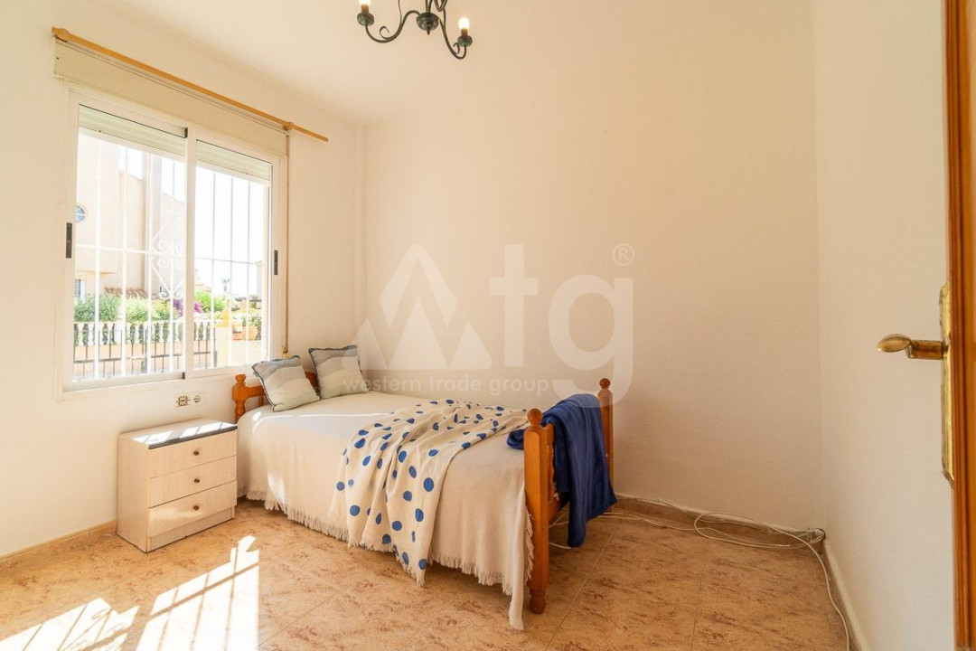 Bungalow de 2 habitaciones en Playa Flamenca - RPF57559 - 13