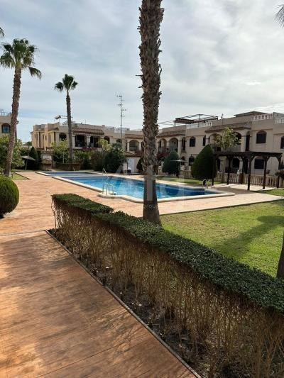 Bungalow w Torrevieja, 2 sypialnie - SHL44383 - 4