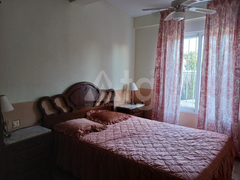 Casă Duplex cu 4 dormitoare în Torrevieja - SHL55570 - 9