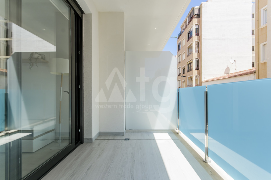 2 bedroom Apartment in Torrevieja - AGI8540 - 25