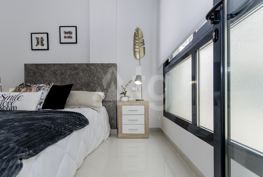 3 bedroom Penthouse in Torrevieja - AGI5938 - 13